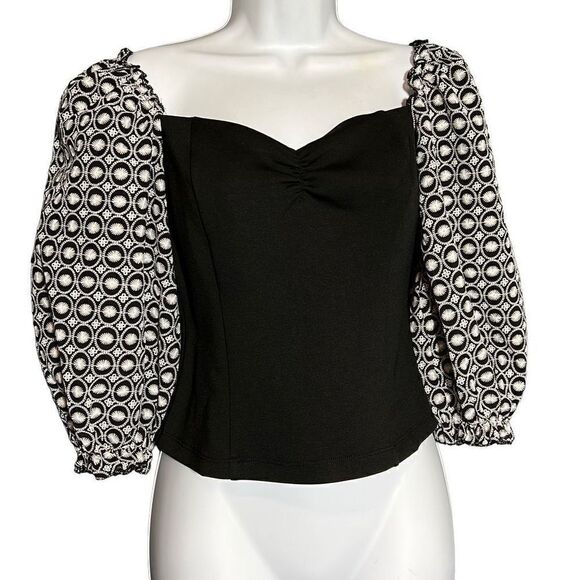 Badgley Mischka Women's Off Shoulder Top Balloon Sleeve Black Cream Small NWT - Picture 1 of 10